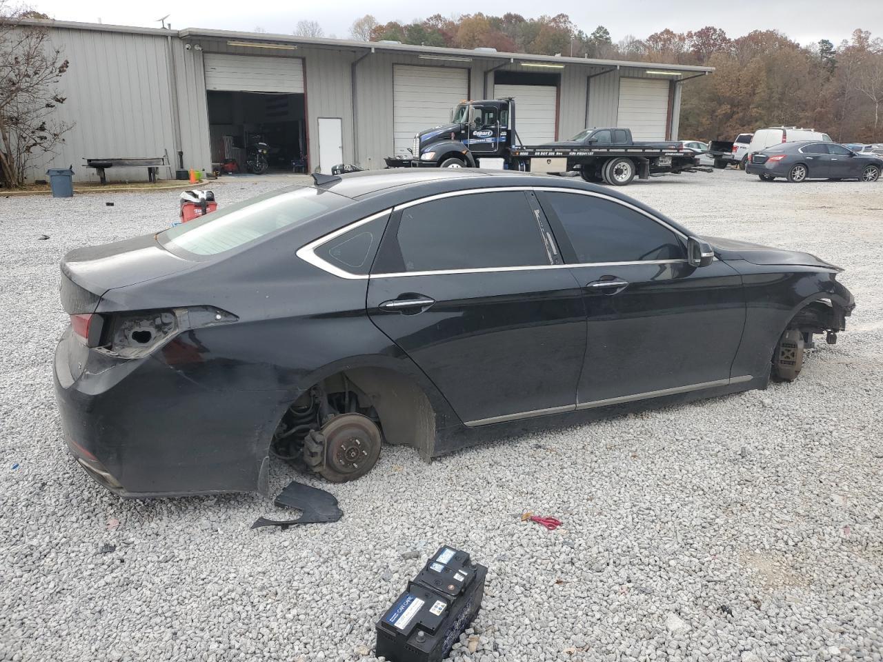 2015 Hyundai Genesis 3.8L - Image 3