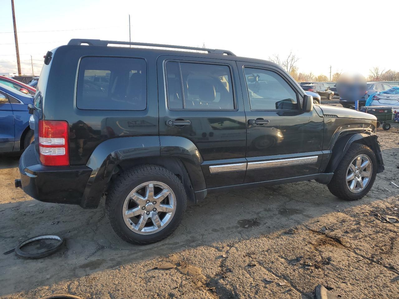2012 Jeep Liberty Sport - Фото 3