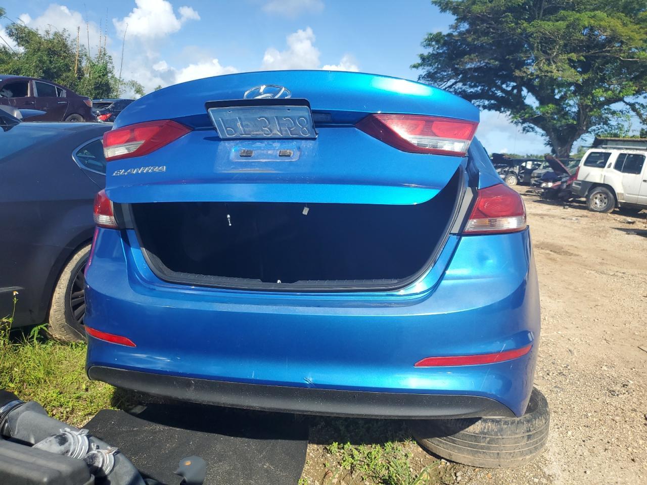 2017 Hyundai Elantra Se - Image 6