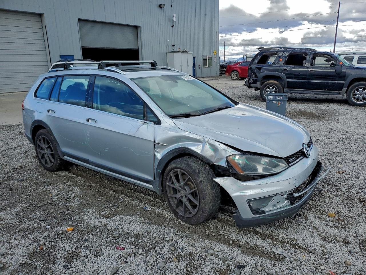 2017 Volkswagen Golf Alltrack S - Фото 4