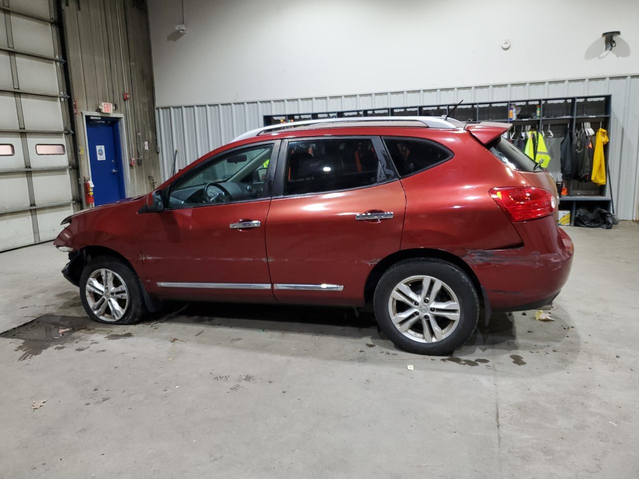 2013 Nissan Rogue S - Фото 2