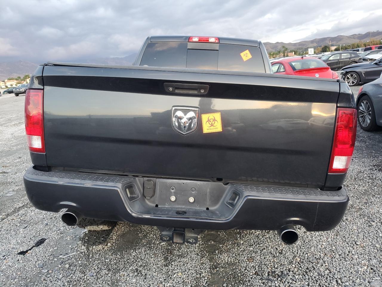 2016 Ram 1500 St - Image 6