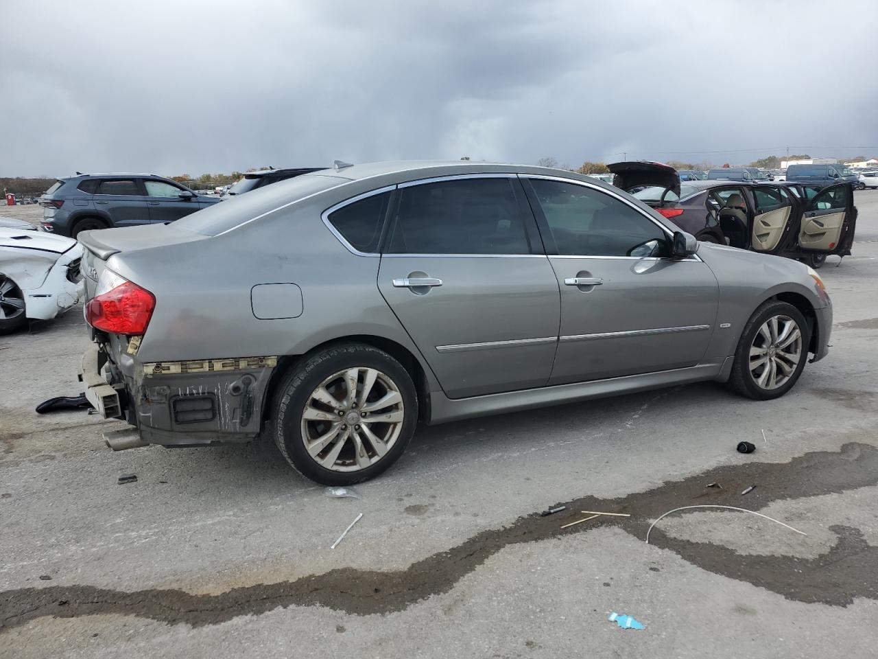 2010 Infiniti M35 Base - Фото 3