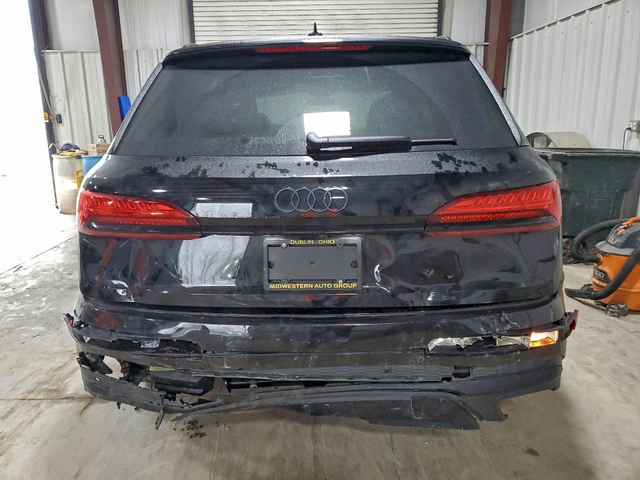 2025 Audi Q7 Premium Plus - Фото 6