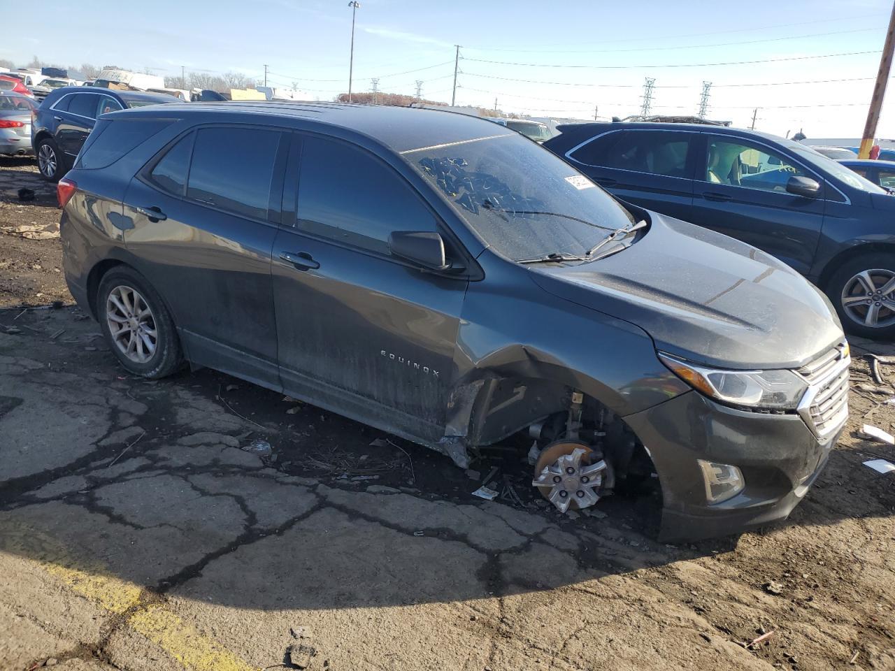 2019 Chevrolet Equinox Ls - Фото 4