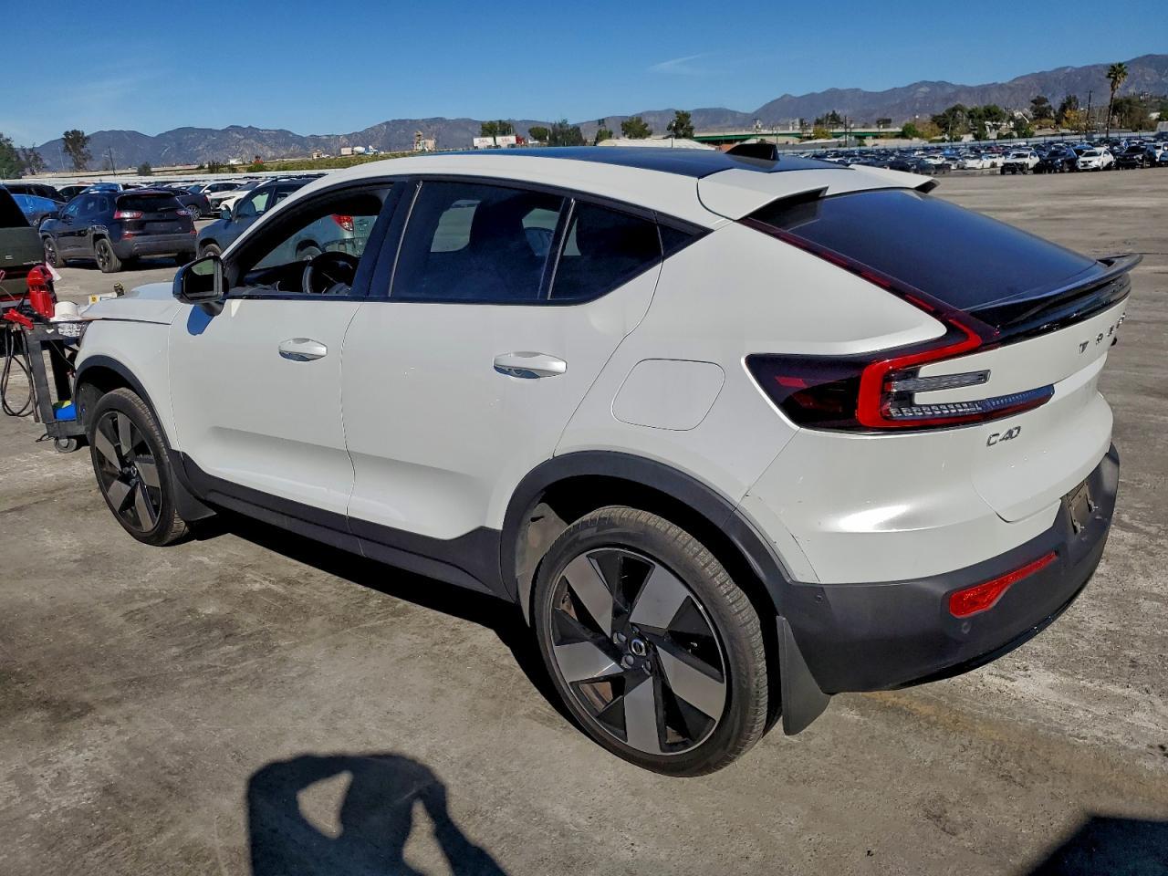 2023 Volvo C40 Recharge Plus - Image 2