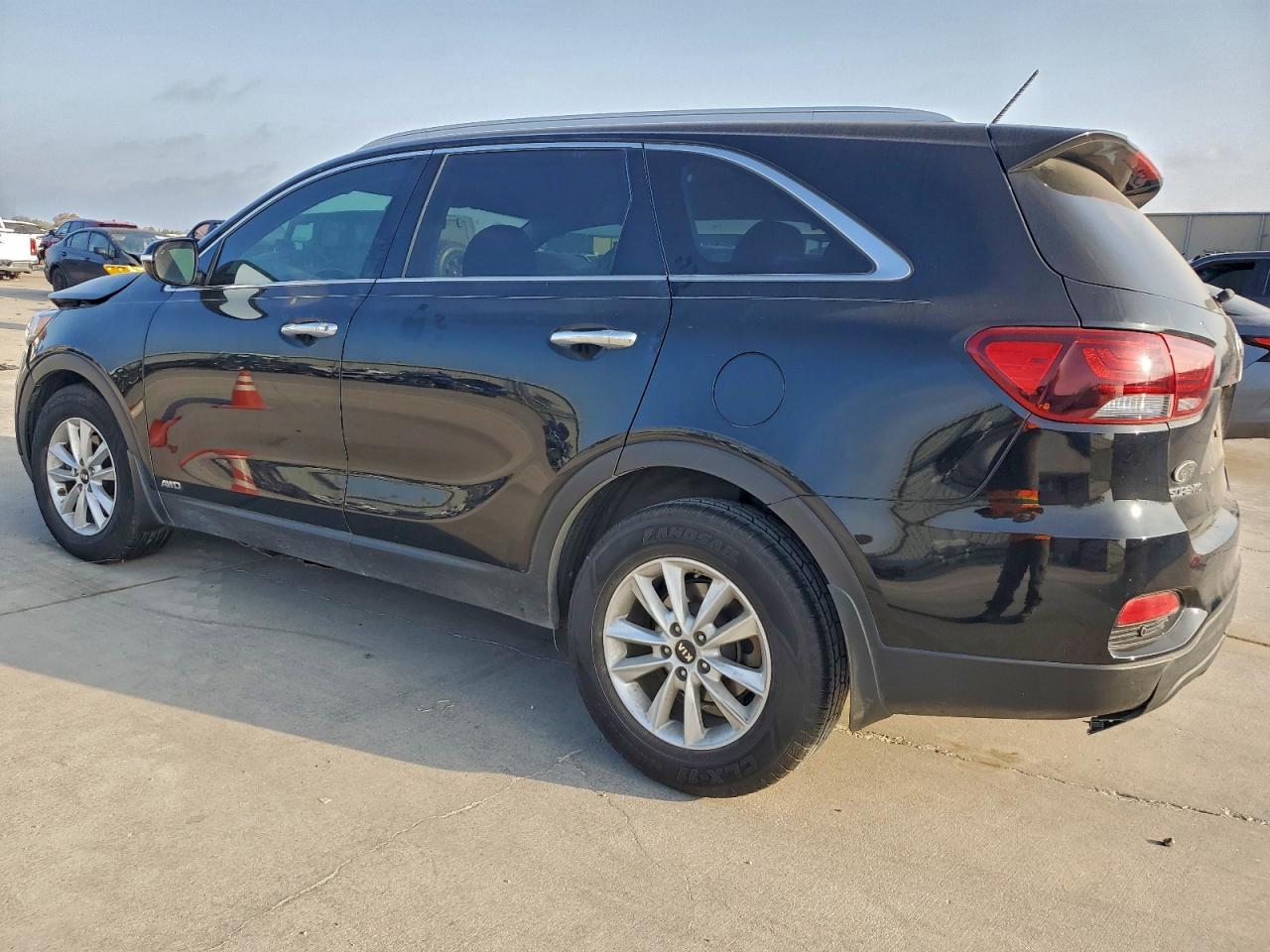 2020 Kia Sorento L - Фото 2
