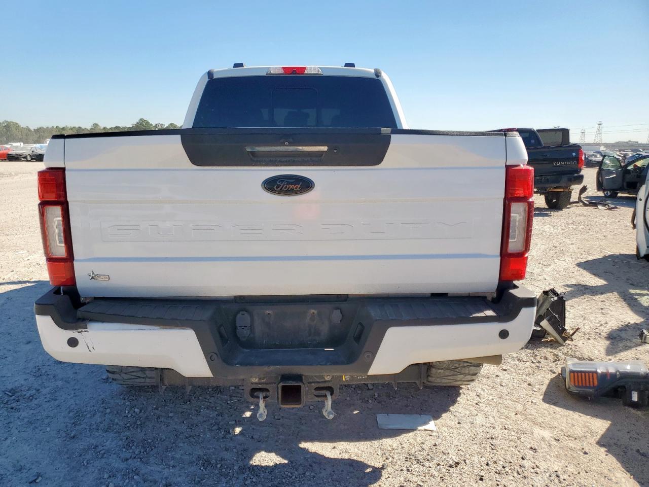 2021 Ford F250 Super Duty - Фото 6