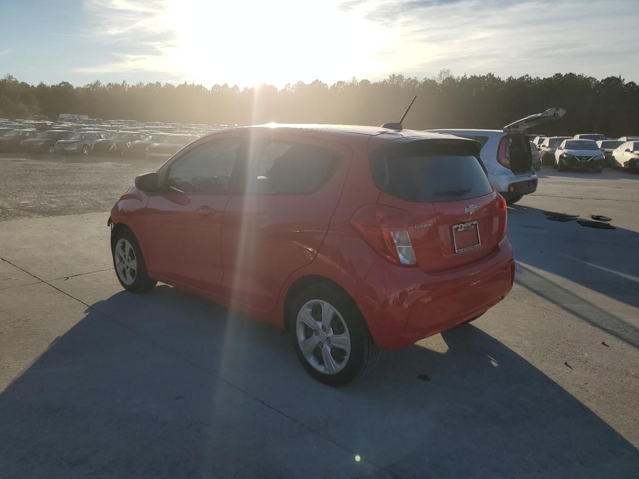 2019 Chevrolet Spark Ls - Фото 2