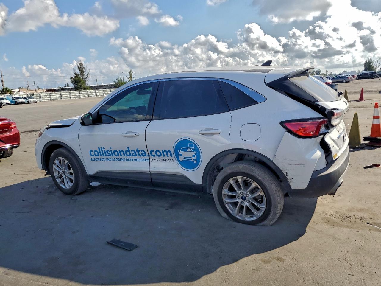 2021 Ford Escape Se - Фото 2