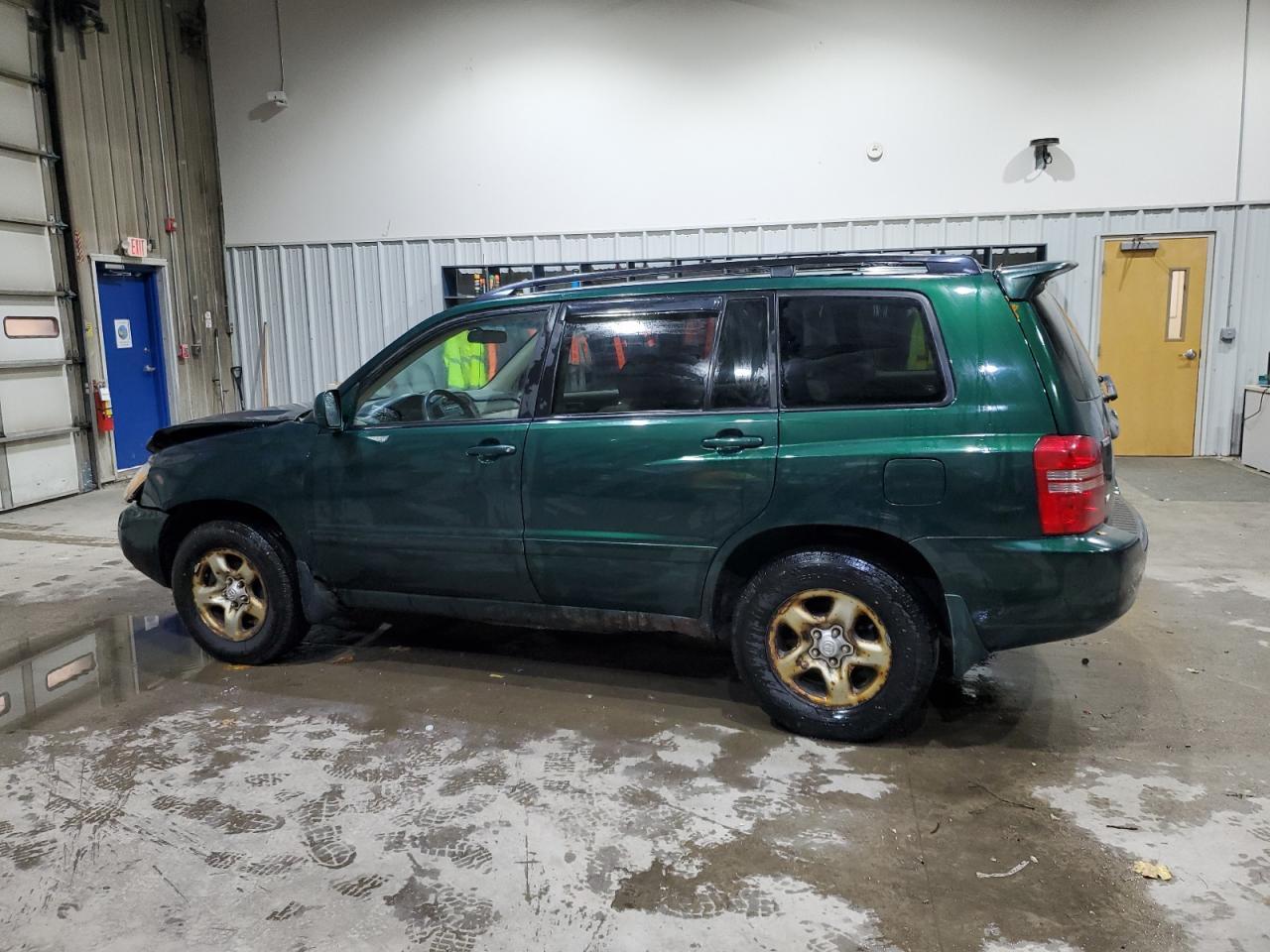 2003 Toyota Highlander Limited - Image 2