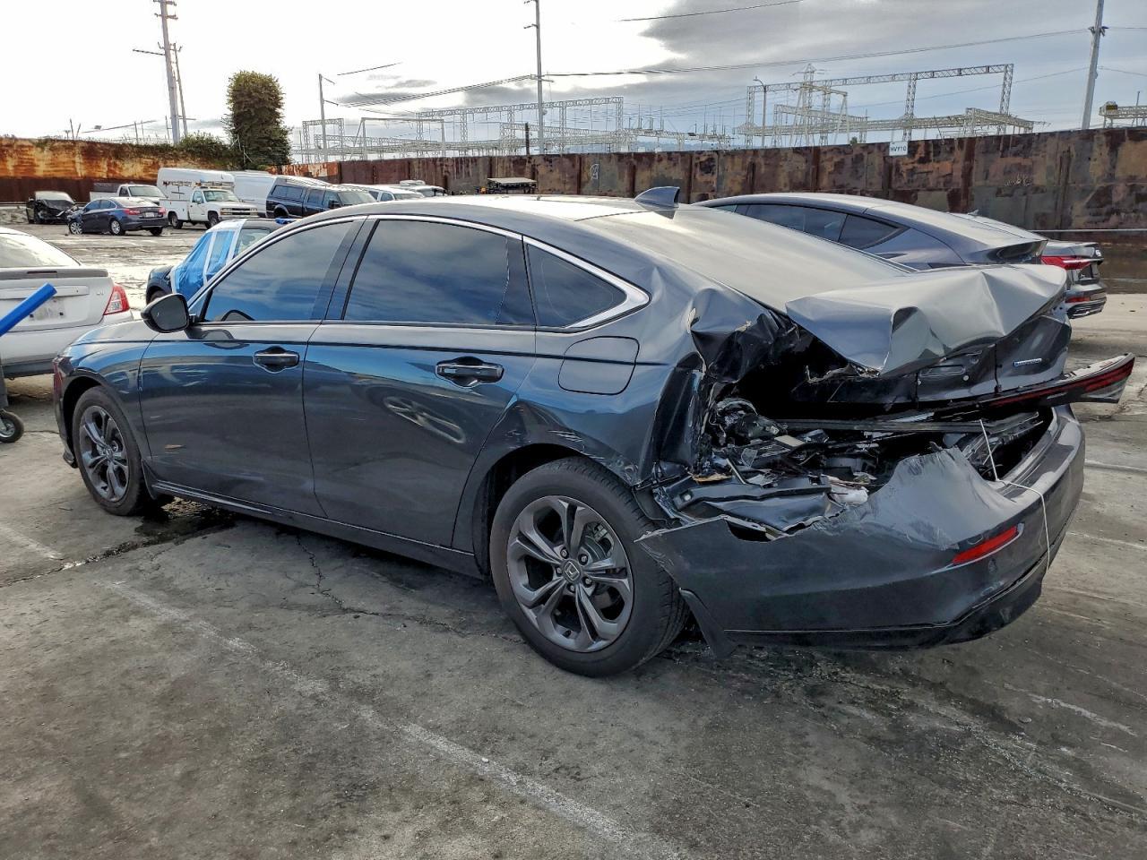 2025 Honda Accord Hybrid Exl - Image 2