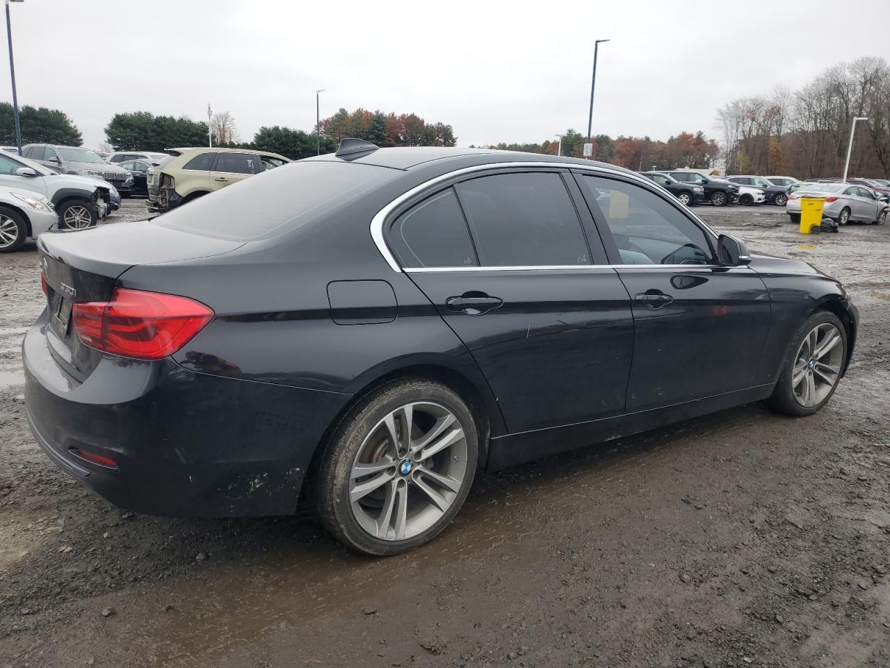 2018 BMW 330 Xi - Фото 3