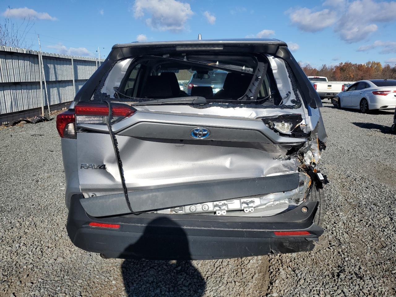 2021 Toyota Rav4 Le - Image 6