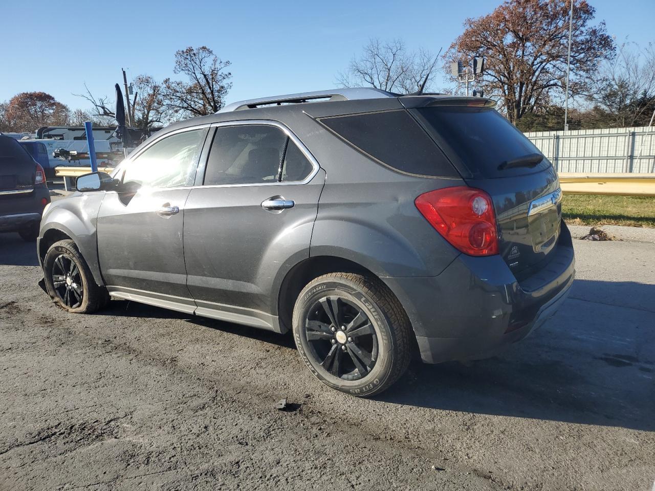 2010 Chev Equinox Lt - Фото 2
