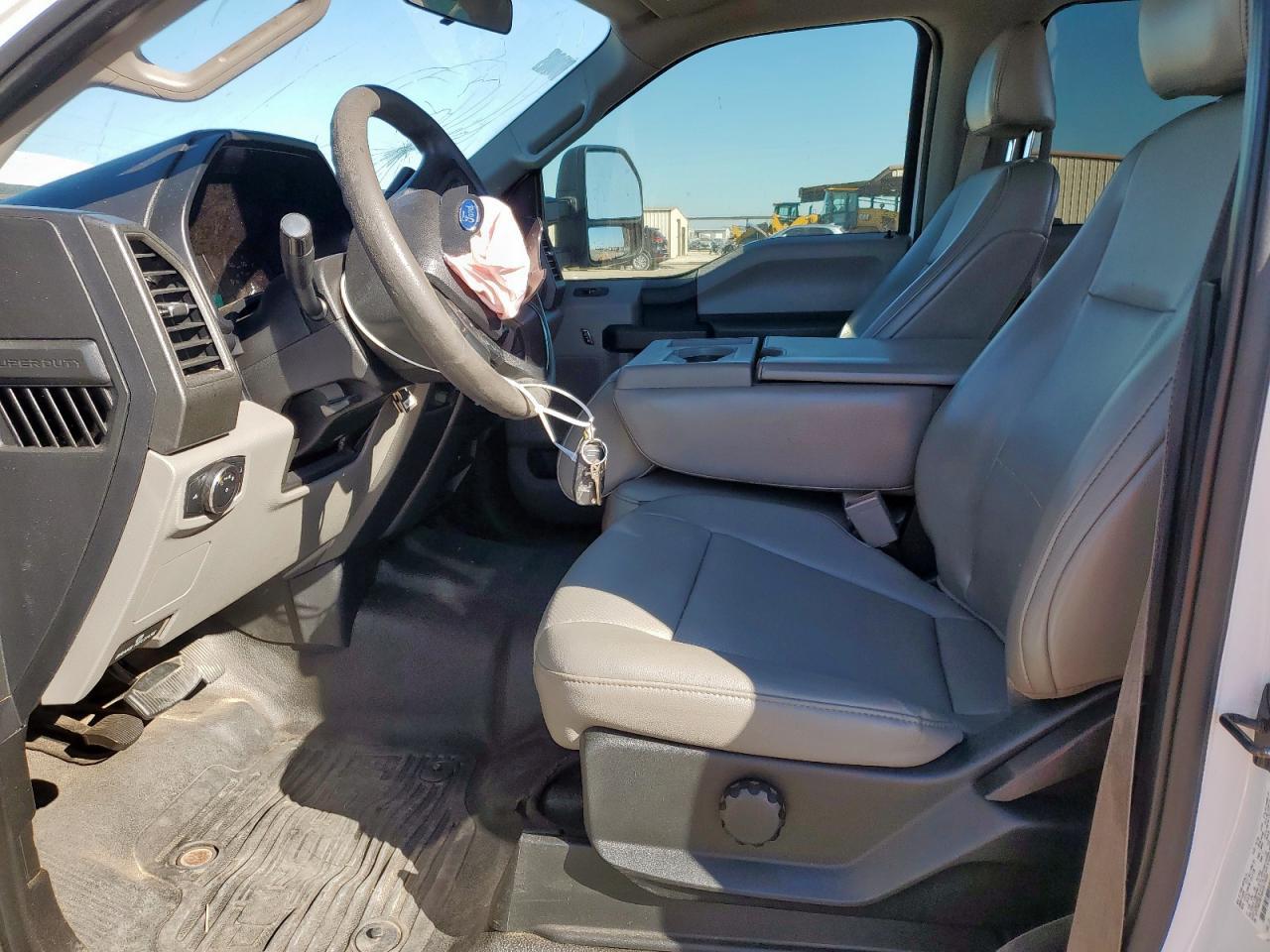 2019 Ford F250 Super Duty - Фото 7