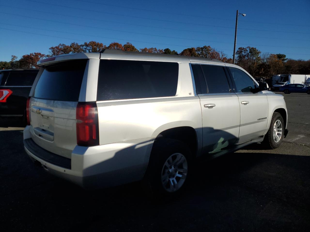 2019 Chevrolet Suburban K1500 Lt - Фото 3