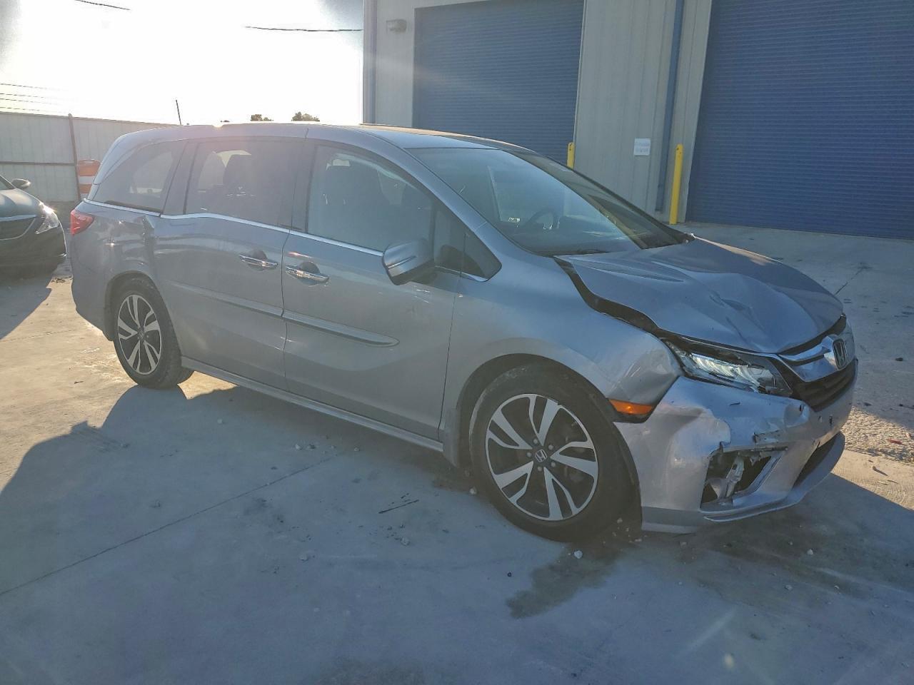 2019 Honda Odyssey Elite - Фото 4