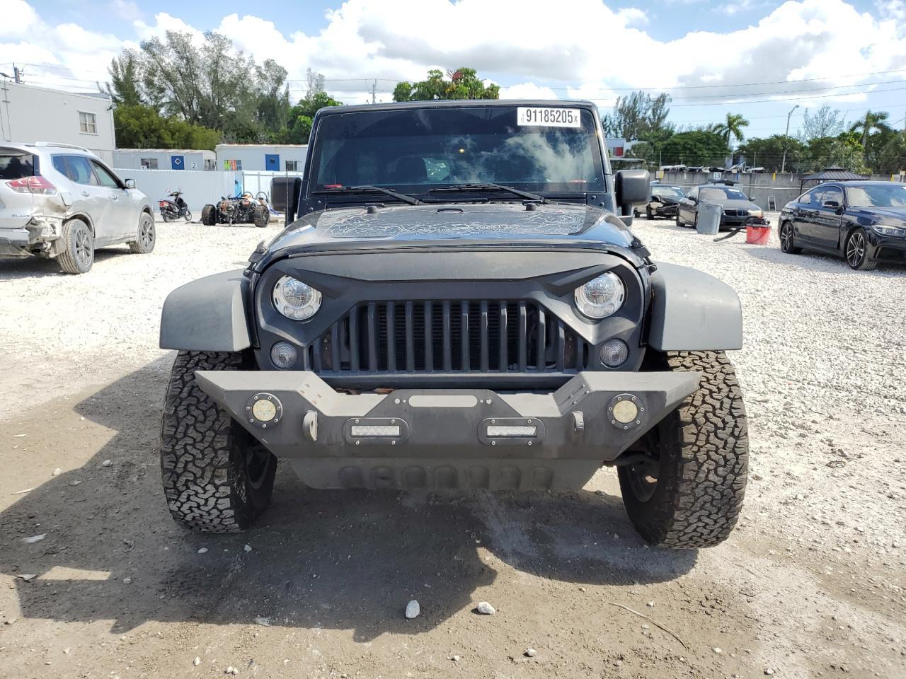2017 Jeep Wrangler Unlimited Sport - Image 5