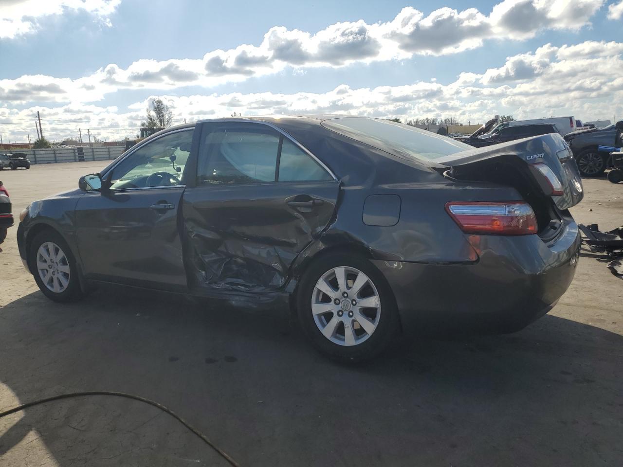 2007 Toyota Camry Hybrid - Image 2