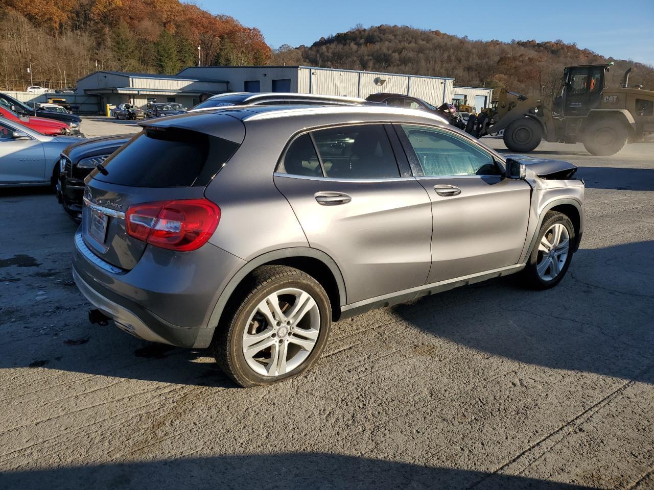 2017 Mercedes-Benz Gla 250 4Matic - Image 3