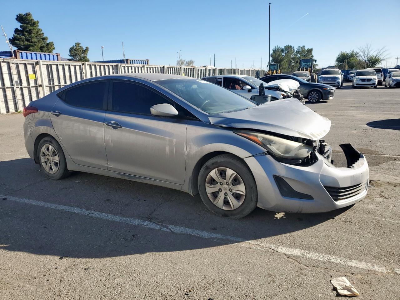 2016 Hyundai Elantra Se - Фото 4