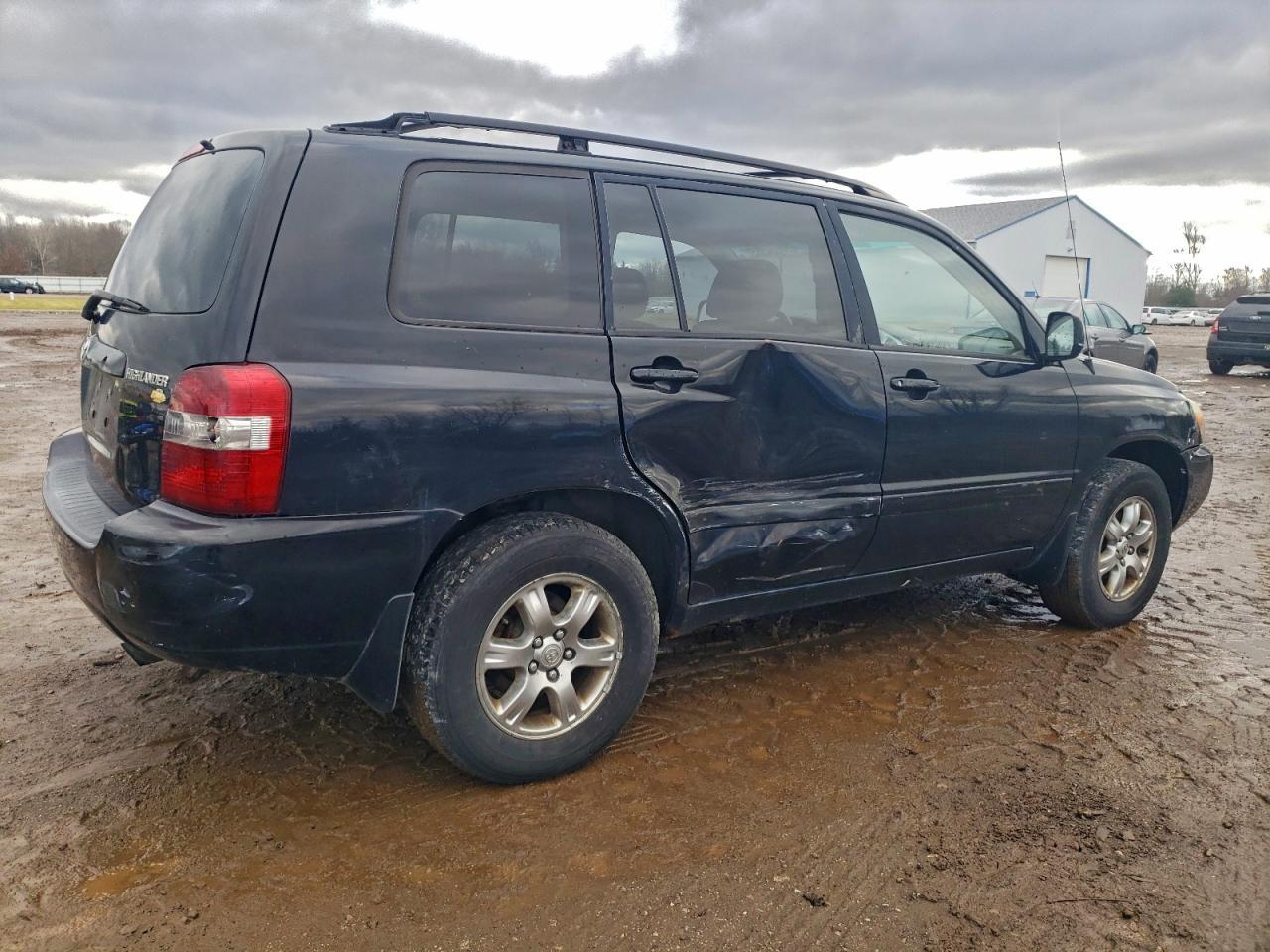 2004 Toyota Highlander Base - Фото 3