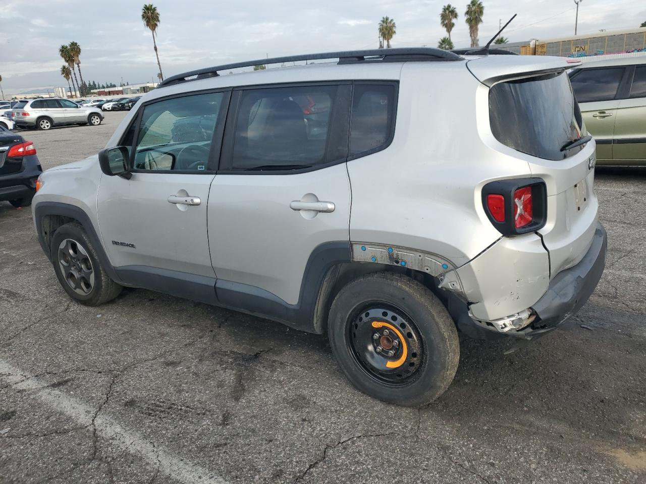 2017 Jeep Renegade Sport - Фото 2