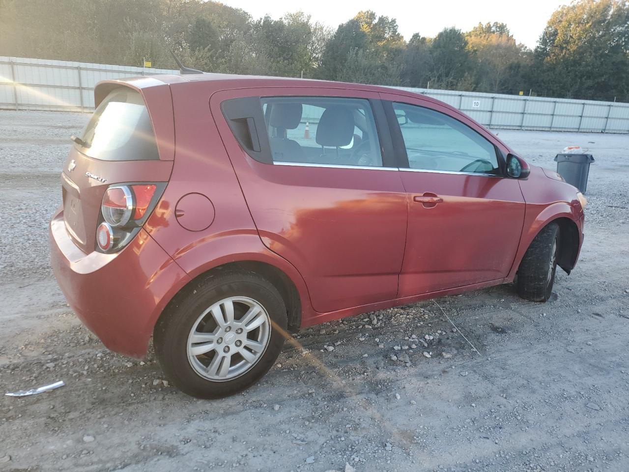 2014 Chevrolet Sonic Lt - Фото 3