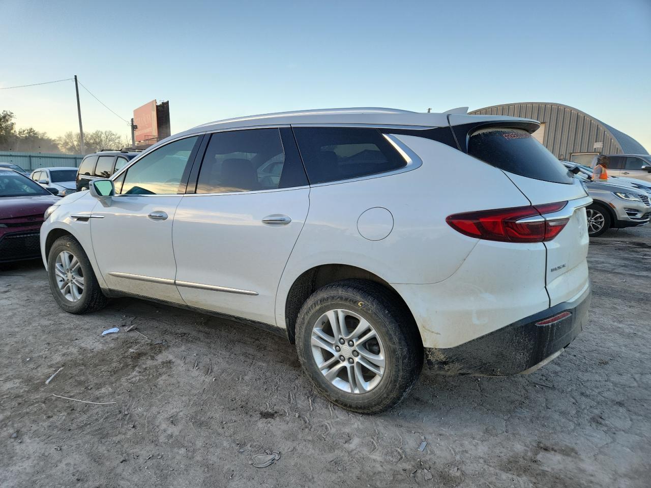 2018 Buick Enclave Premium - Фото 2