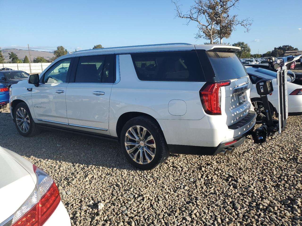 2021 GMC Yukon Xl Denali - Фото 2