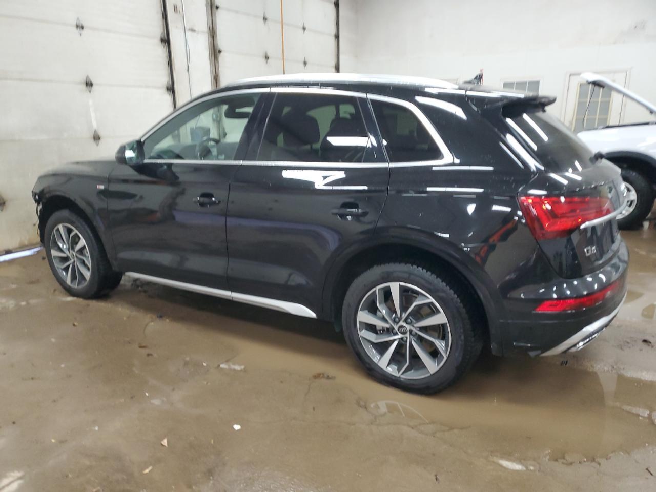 2023 Audi Q5 Premium Plus 45 - Фото 2