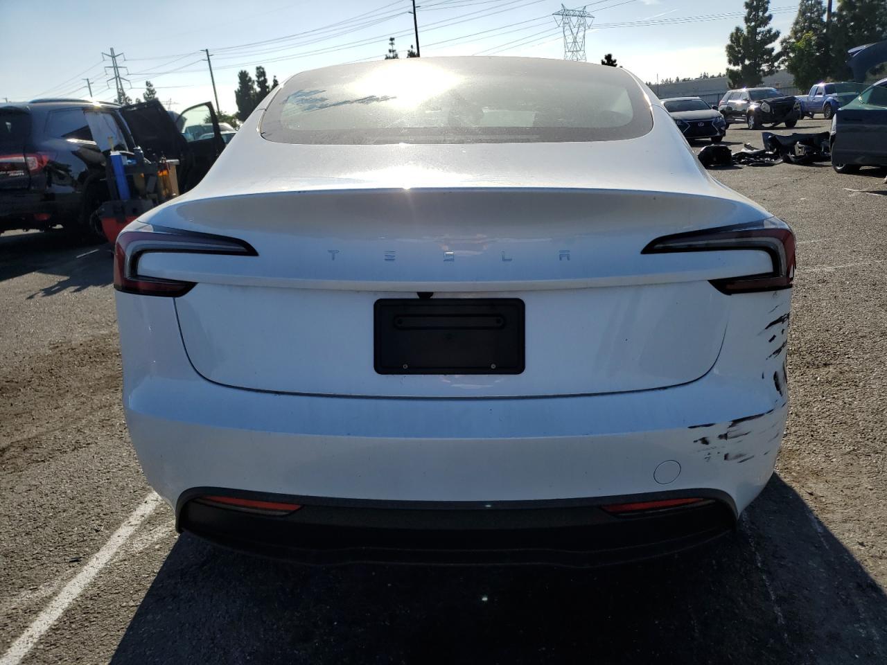 2025 Tesla Model 3 - Image 6
