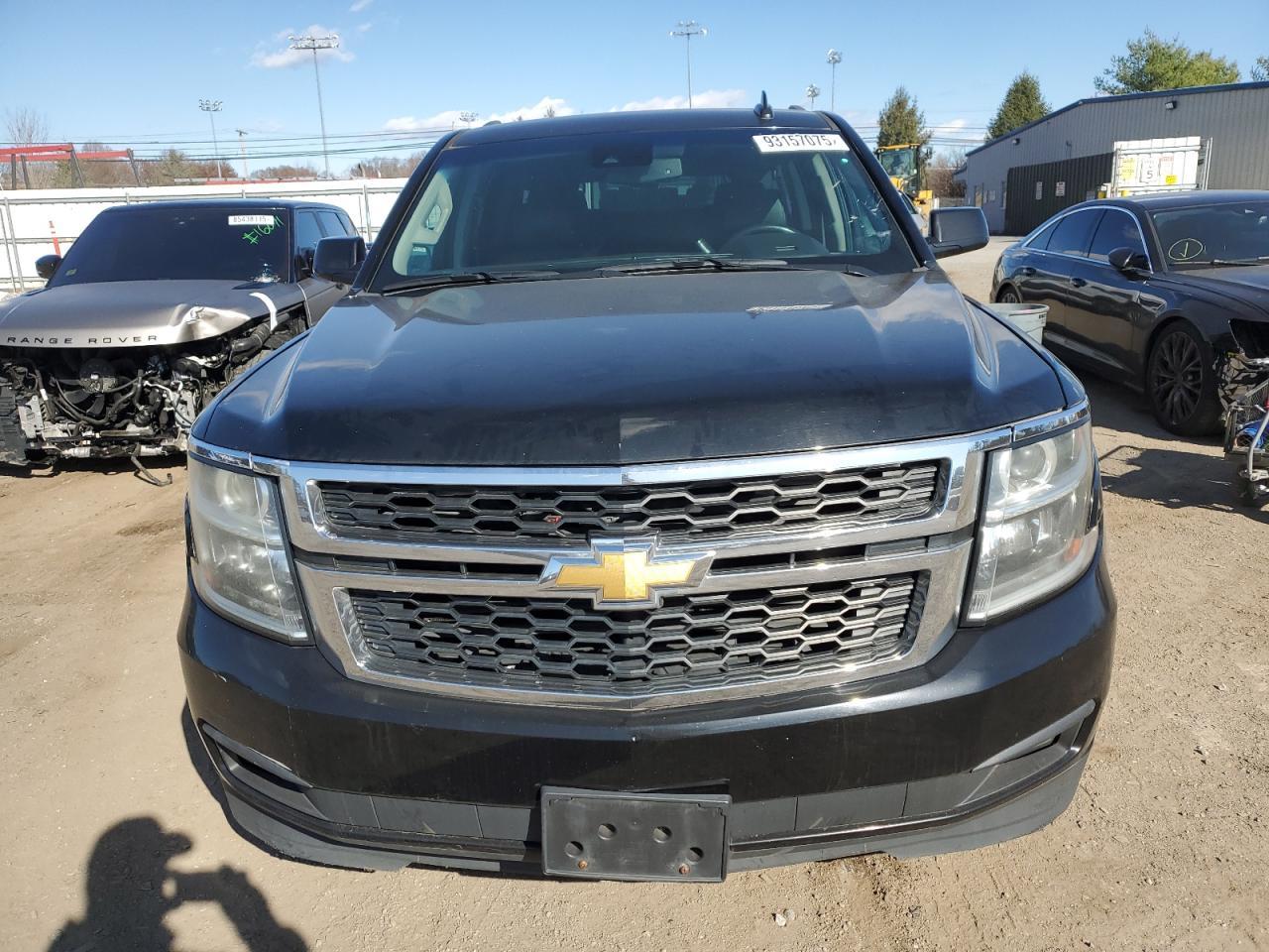 2018 Chevrolet Suburban K1500 Lt - Image 5
