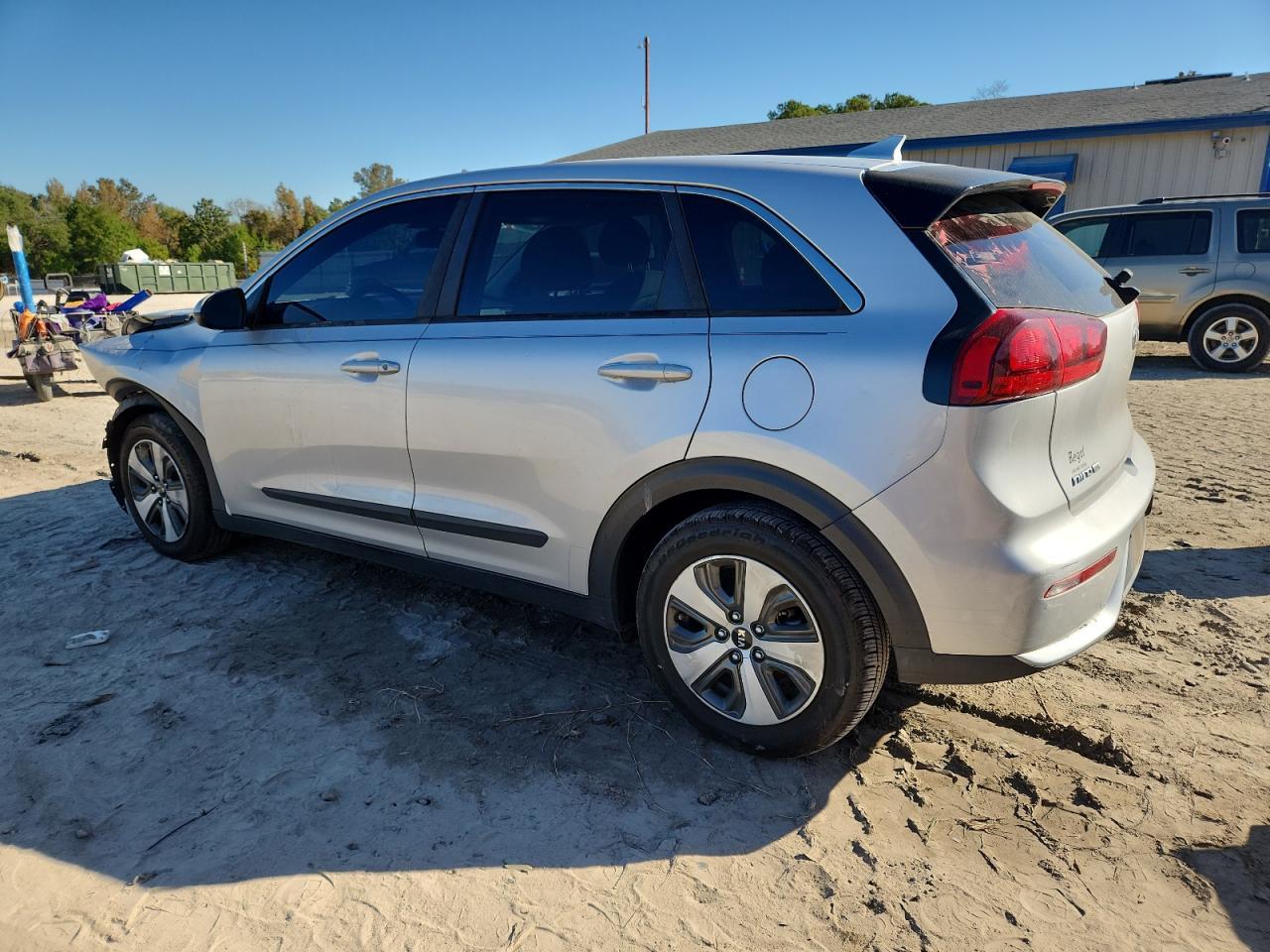 2018 Kia Niro Fe - Image 2