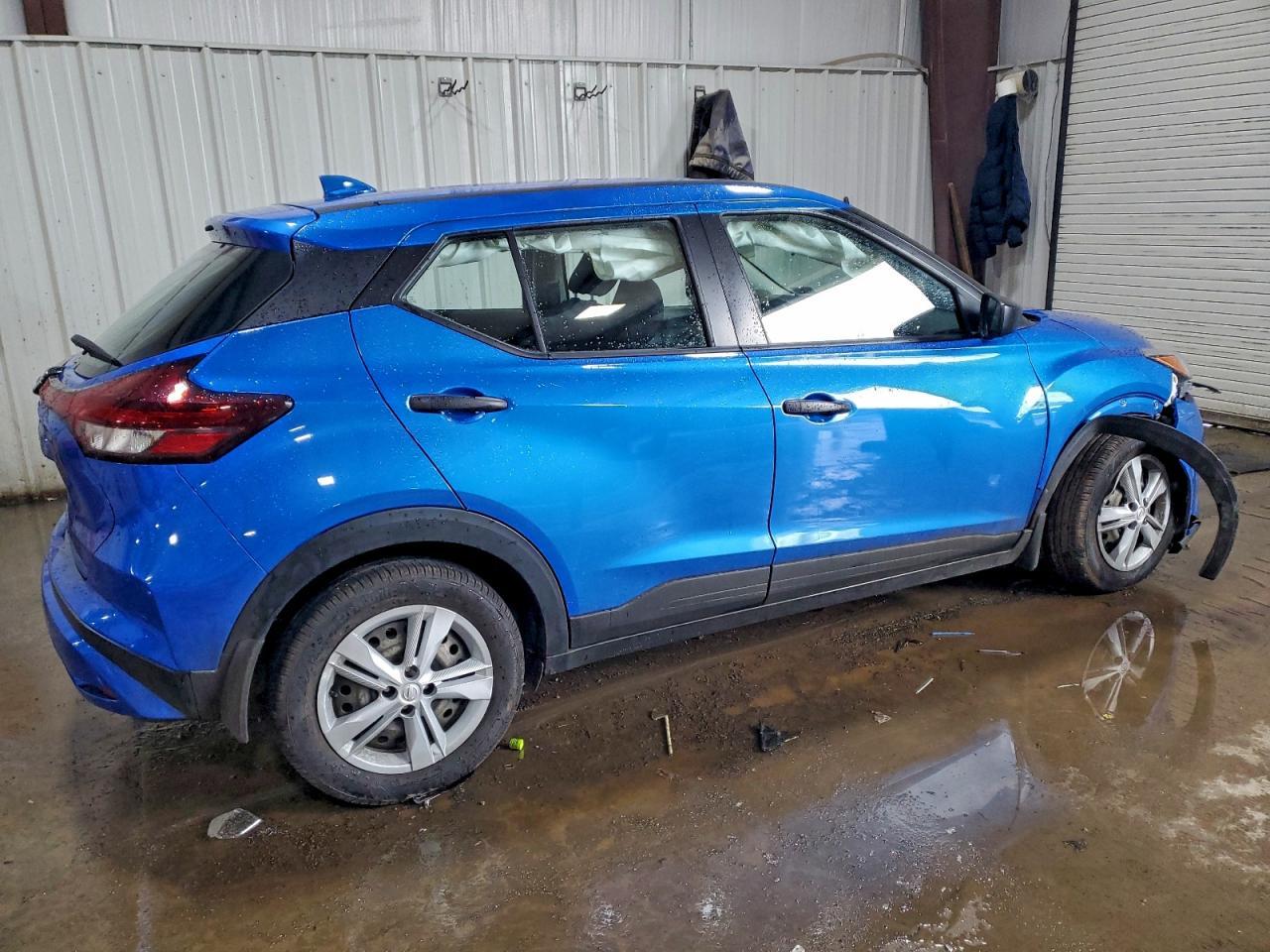 2021 Nissan Kicks S - Image 3
