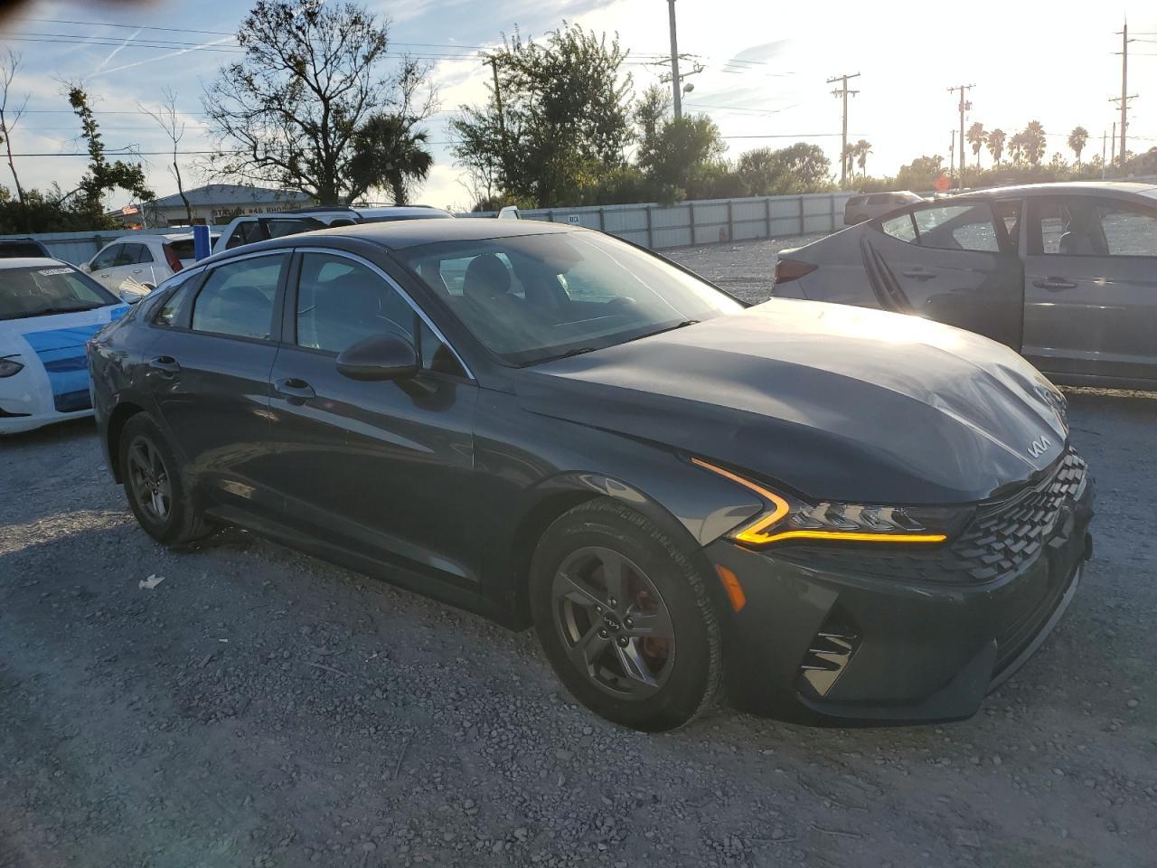 2022 Kia K5 Lxs - Фото 4