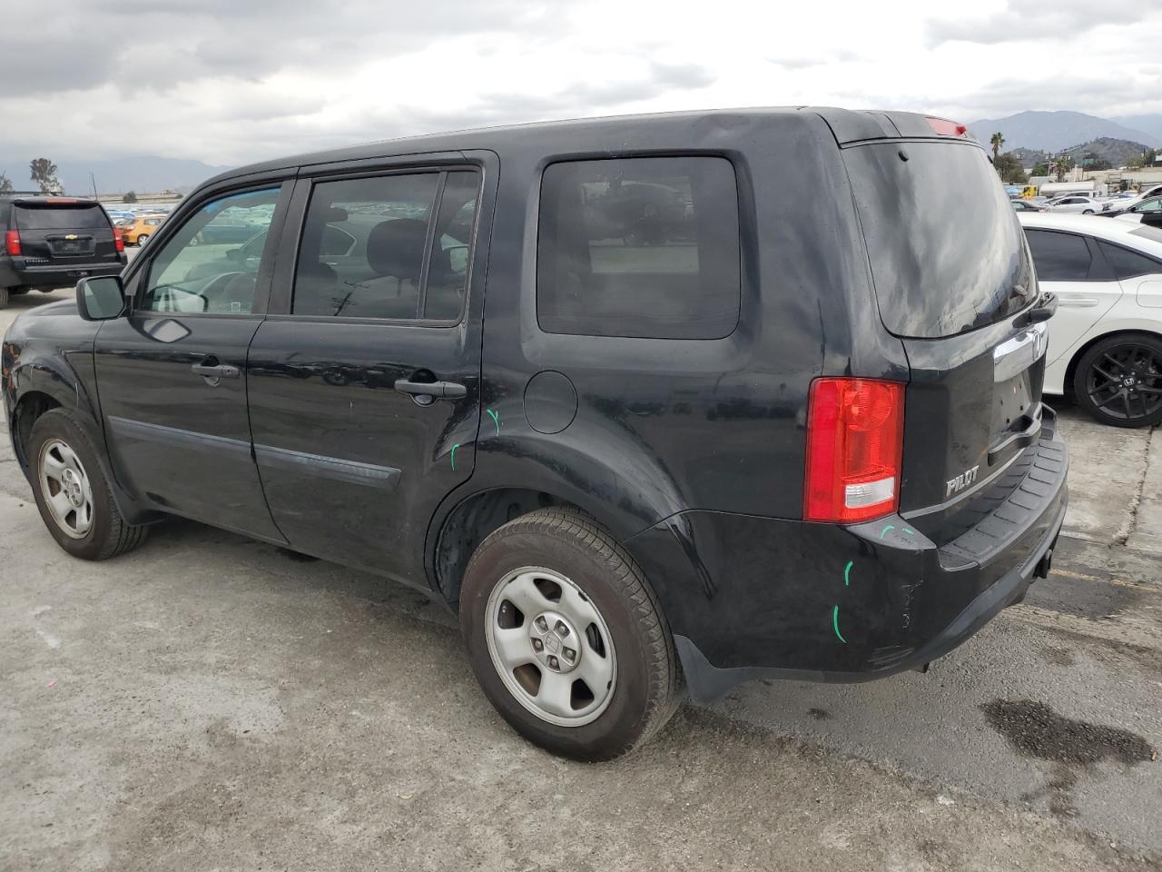 2014 Honda Pilot - Image 2