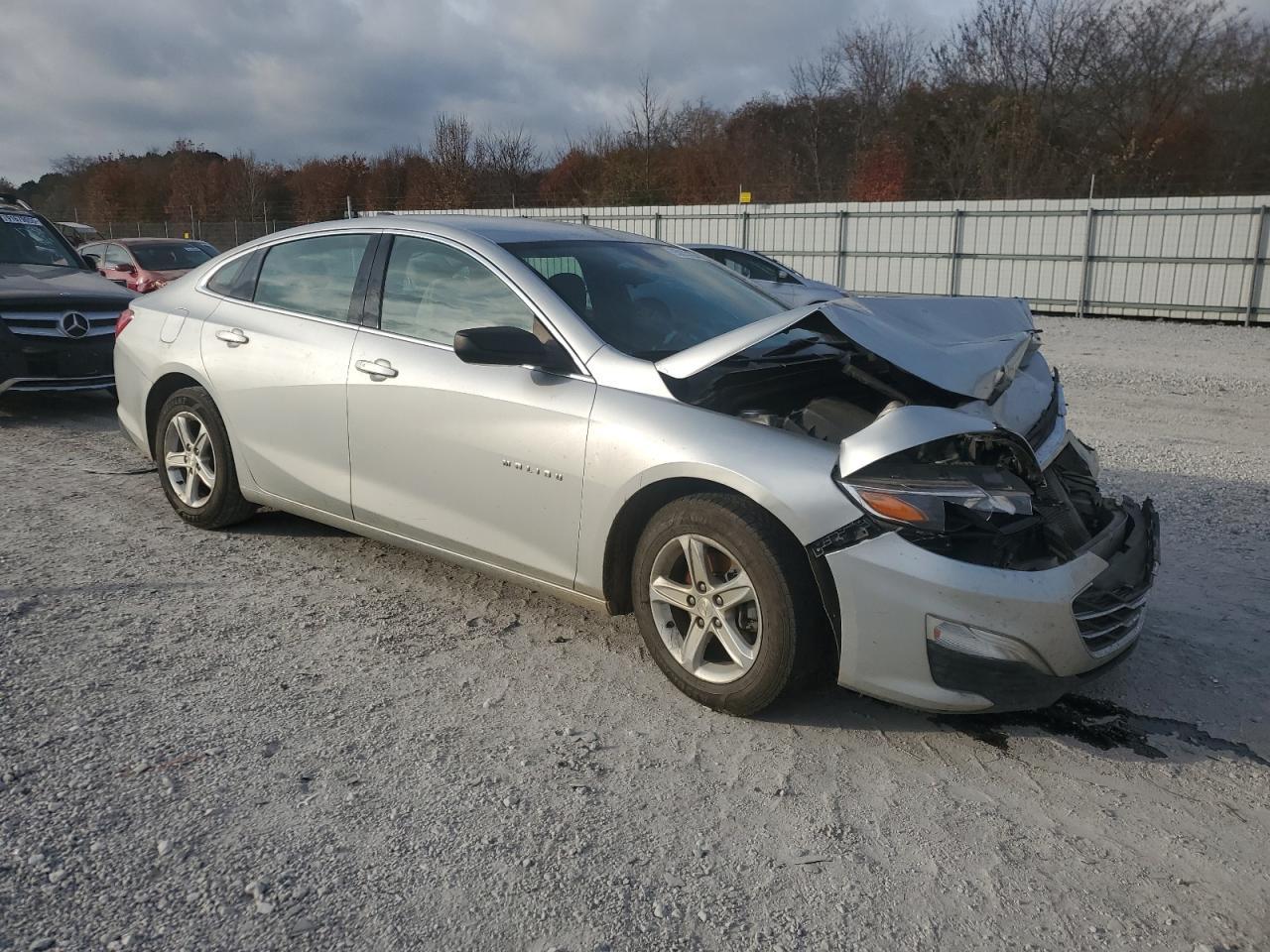2020 Chevrolet Malibu Ls - Фото 4