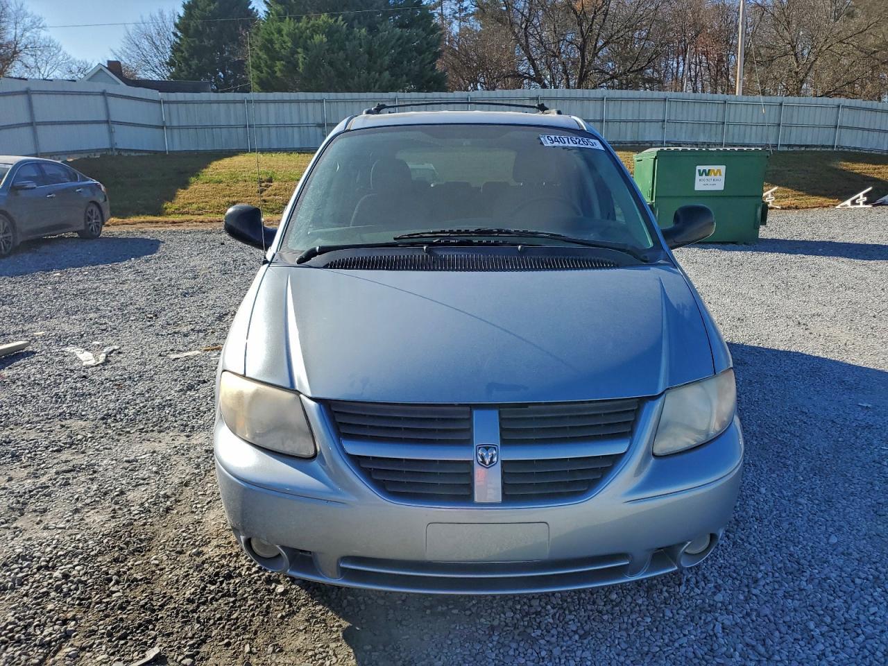 2005 Dodge Grand Caravan Sxt - Фото 5