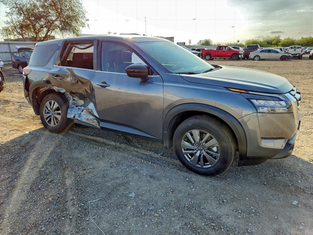 2025 Nissan Pathfinder S - Фото 4