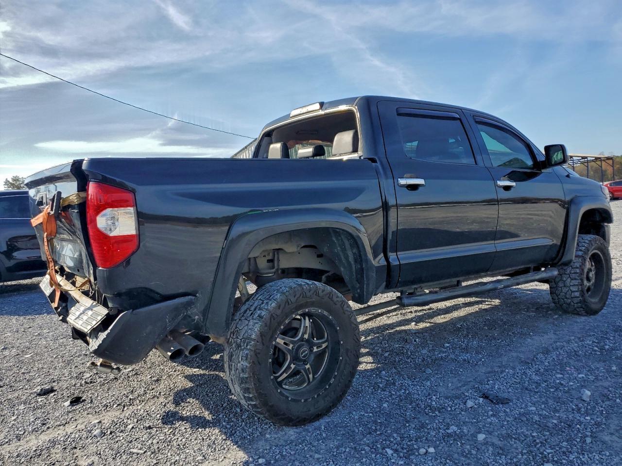2015 Toyota Tundra Crewmax 1794 - Фото 3