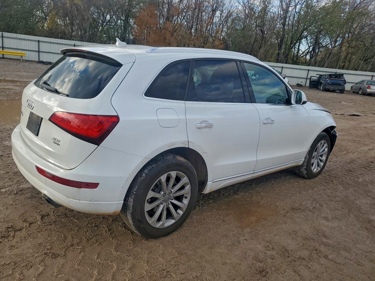 2015 Audi Q5 Premium - Image 3