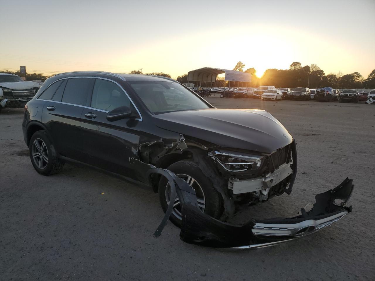 2020 Mercedes-Benz Glc 300 - Image 4