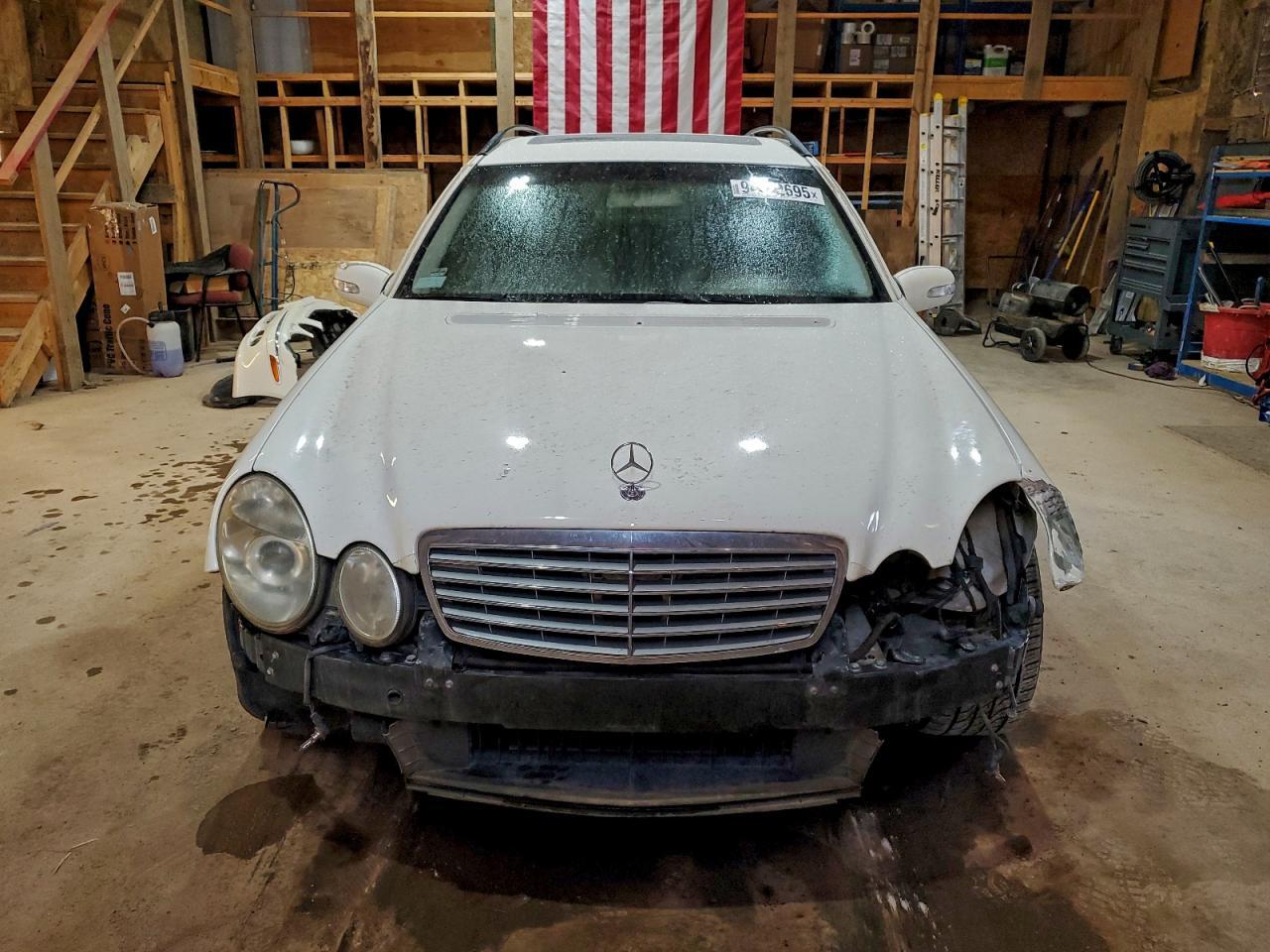 2004 Mercedes-Benz E 320 4Matic - Image 5