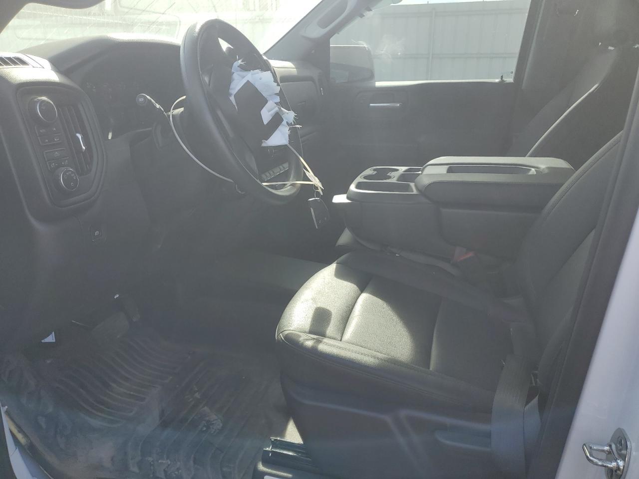 2025 Chevrolet Silverado K1500 - Фото 7