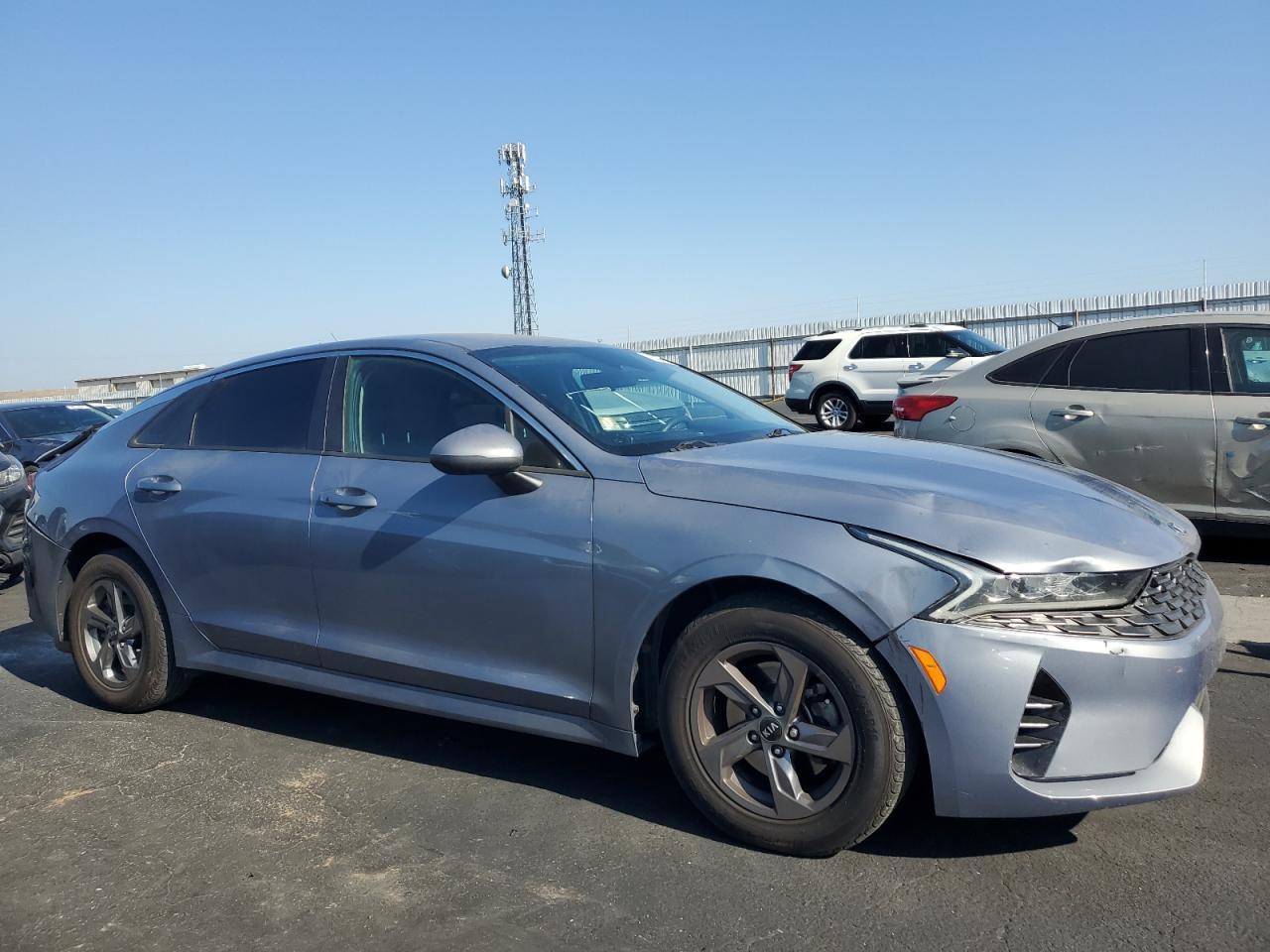 2021 Kia K5 Lxs - Фото 4