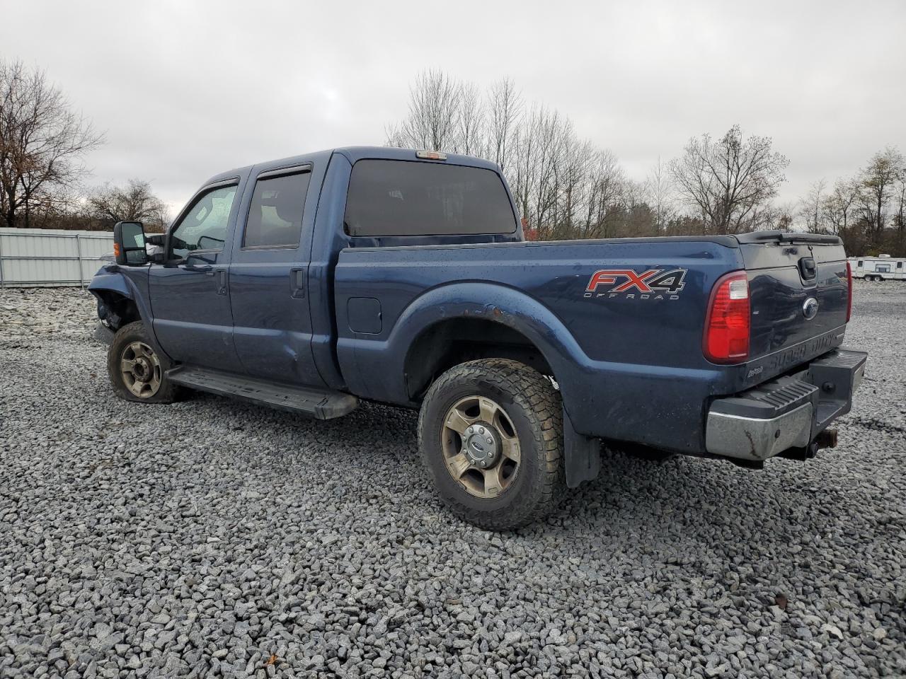 2015 Ford F250 Super Duty - Фото 2