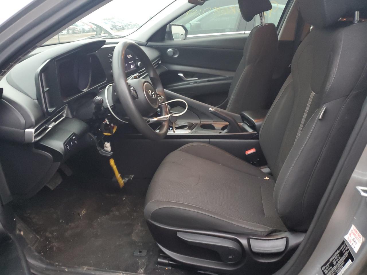 2021 Hyundai Elantra Se - Image 7