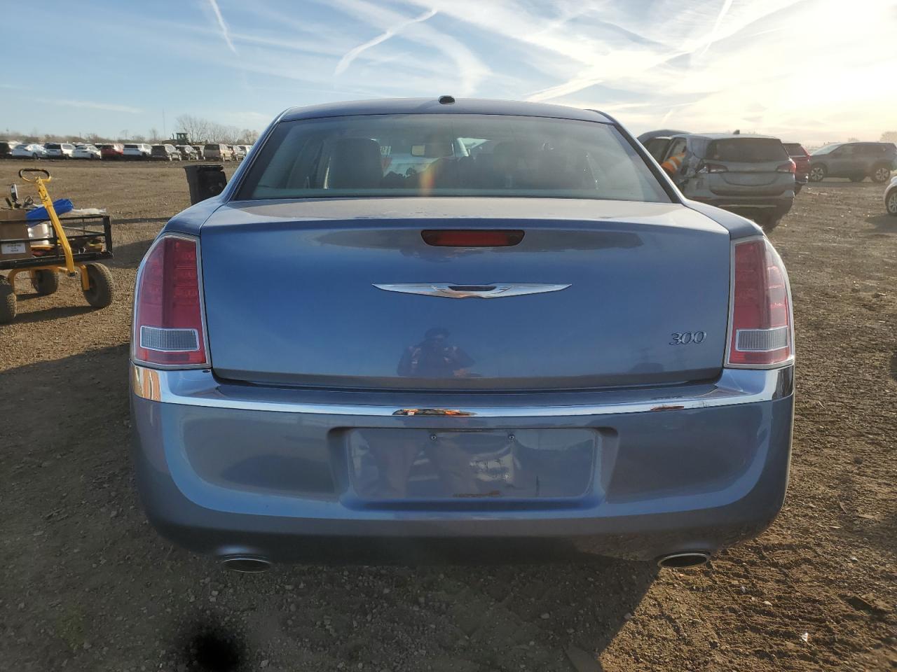 2011 Chrysler 300 Limited - Фото 6